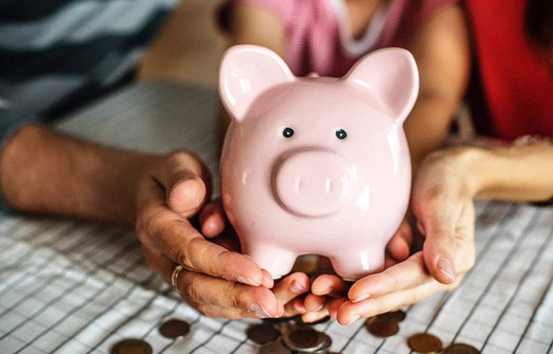 4 Reasons Everyone Should Have a Yearly Savings Goal